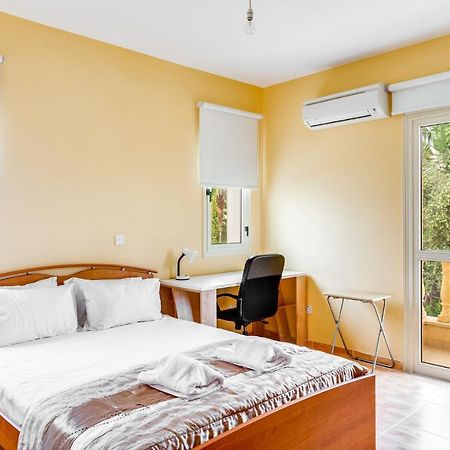 Villa Deja Blue By Ezoria Villas Коръл бей Екстериор снимка